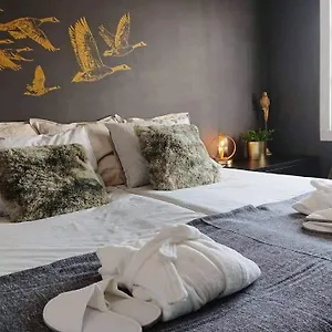 carmen-rooms.hotelsinnerja.org/
